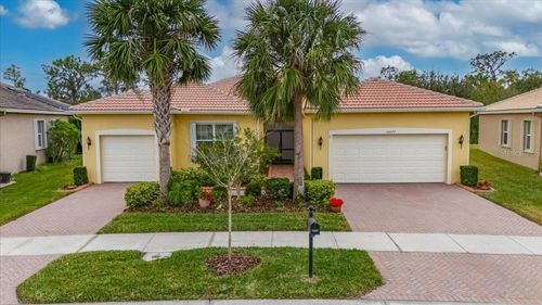 16227 Diamond Bay Dr, Wimauma, FL, 33598-4008 | Card Image