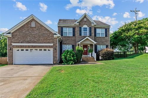 100 Oakmont Ln, King, NC, 27021-1019 | Card Image