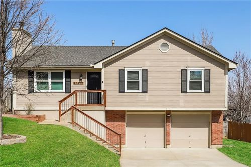 1218 Sw Stockman Ct, Grain Valley, MO, 64029-9347 | Card Image