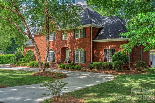 1209 S South St, Gastonia, NC, 28052-7535 | Card Image