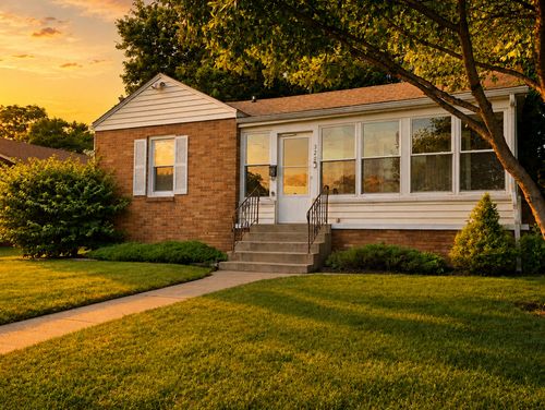 320 Desoto St, Ottawa, IL, 61350-1412 | Card Image