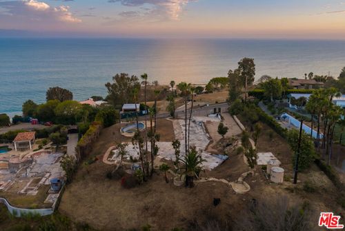 22560 Carbon Mesa Rd, Malibu, CA, 90265 | Card Image