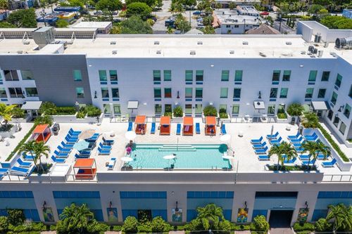303-236 Se 5th Ave, Delray Beach, FL, 33483-5318 | Card Image