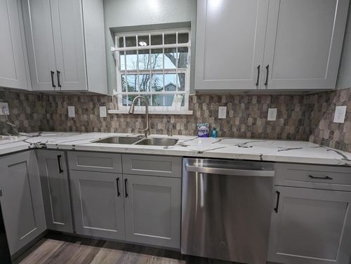 5634 Canterway Dr, Houston, TX, 77048-1817 | Card Image