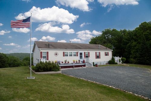 51 Hemlock Ln, Danbury, NH, 03230-4841 | Card Image