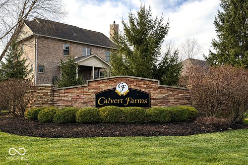 5554 Harness Dr, Greenwood, IN, 46143-6241 | Card Image