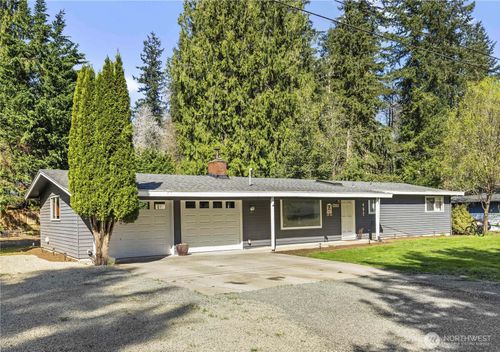 4325 326th Pl Se, Fall City, WA, 98024-8722 | Card Image