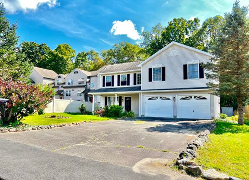 39 Taft Pt, Waterbury, CT, 06708-3963 | Card Image