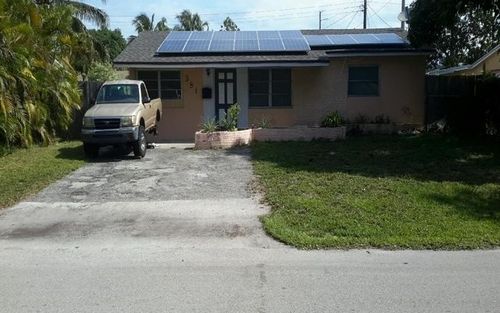 381 Ne 41st St, Oakland Park, FL, 33334-1448 | Card Image