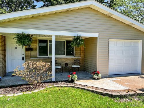 660 Herbst Dr, Florissant, MO, 63031-5432 | Card Image