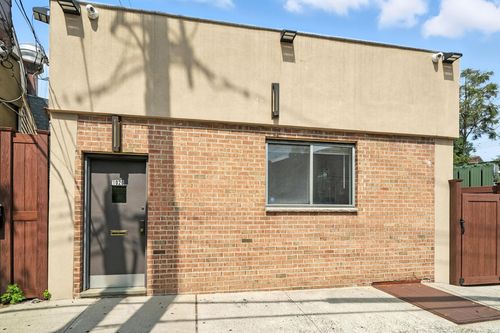 1020 Mclean Ave, Yonkers, NY, 10704-4309 | Card Image