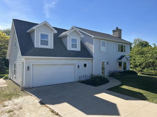 511 Cheyenne Avenue, Grafton, WI, 53024 | Card Image
