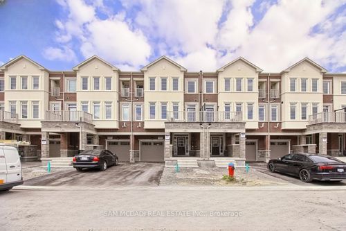 34 Paisley Dr, Bradford, ON, L3Z4P2 | Card Image