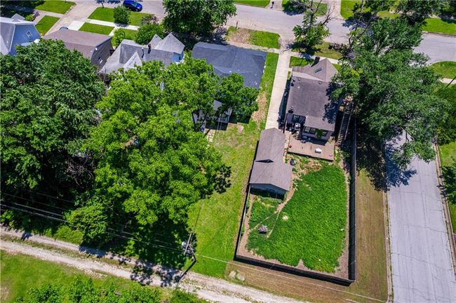 Aerial perspective of suburban area | Image 52