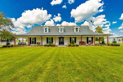 1538 Savanne Rd, Houma, LA, 70360-8904 | Card Image