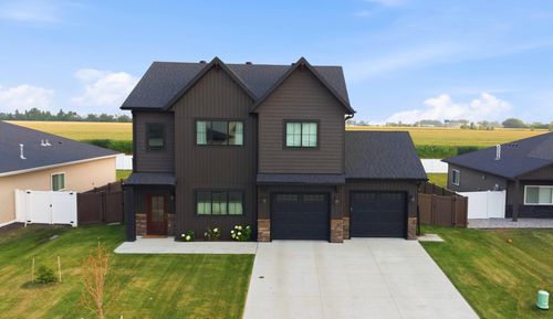 4335 23rd Ave S, Moorhead, MN, 56560-8223 | Card Image