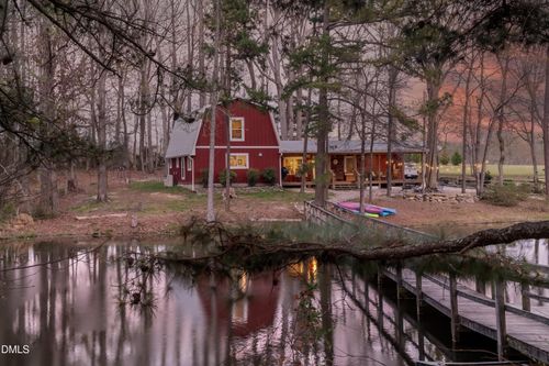 562 Peach Orchard Rd, Louisburg, NC, 27549-9134 | Card Image