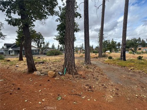 5709 Woodglen Dr, Paradise, CA, 95969 | Card Image