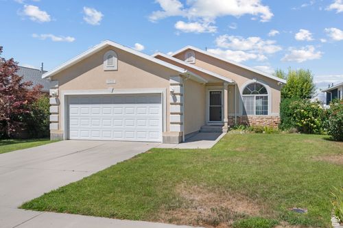 9735 N Ferguson Dr, Cedar Hills, UT, 84062-8610 | Card Image