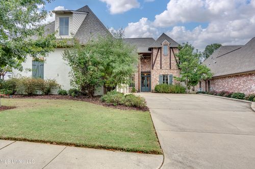 110 Bristol Ln, Madison, MS, 39110-5022 | Card Image