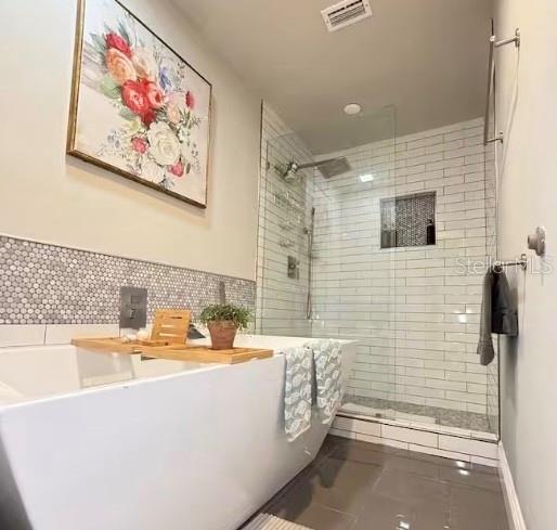 Residential Lease in LUTZ 4