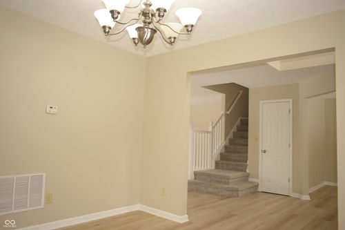 12381 E 131st St, Fishers, IN, 46037-7300 | Card Image