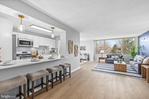 307-4401 Roland Ave, BALTIMORE, MD, 21210-2752 | Card Image