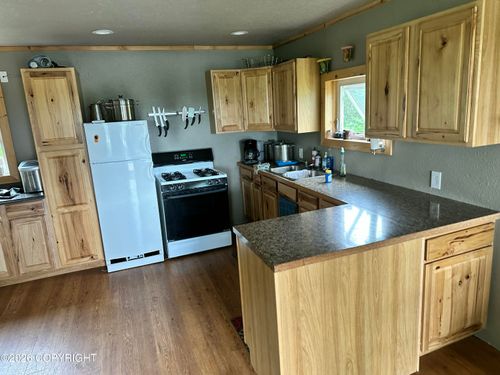 TR B2 Willow Cir, Willow, AK, 99688 | Card Image