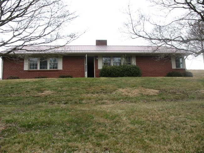 1011 South Main Street, House other with 3 bedrooms, 2 bathrooms and 2 parking in Independence VA | Image 37