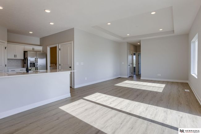 4622 Schilling Ct, Townhouse with 3 bedrooms, 3 bathrooms and 2 parking in Bellevue NE | Image 4
