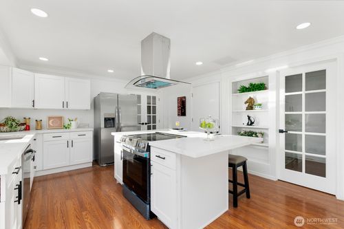 10221 Se 192nd St, Renton, WA, 98055-6422 | Card Image