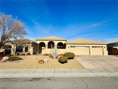 3530 E Vineyard Dr N, Pahrump, NV, 89048-4852 | Card Image