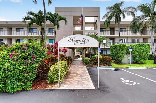 209-5550 Witney Dr, Delray Beach, FL, 33484-4040 | Card Image