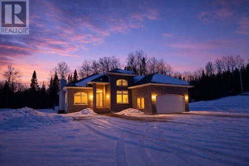 3095 Alice Ave, Thunder Bay, ON, P7G1X4 | Card Image