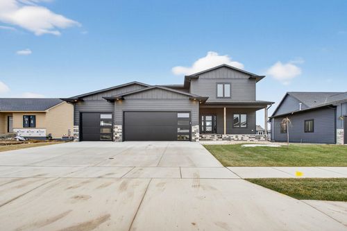 5411 W Patriot St Street, Sioux Falls, SD, 57107 | Card Image