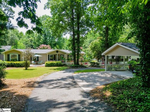 552 B S Buckhorn Rd, Greenville, SC, 29609-6720 | Card Image