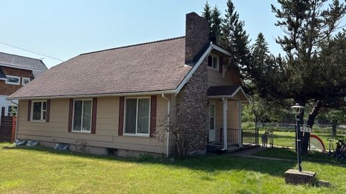 415 3rd St W, Whitefish, MT, 59937-3020 | Card Image