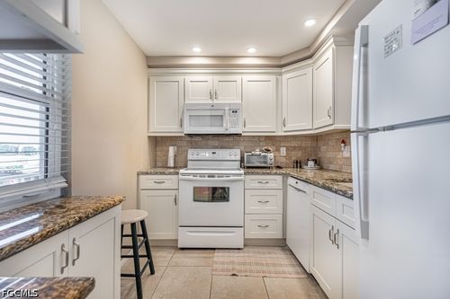 207-1700 Pine Valley Dr, FORT MYERS, FL, 33907-8075 | Card Image