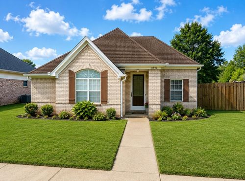 8833 Macon Rd, Cordova, TN, 38018-6153 | Card Image