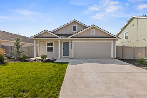 8697 E Love Ct, Nampa, ID, 83687-1060 | Card Image