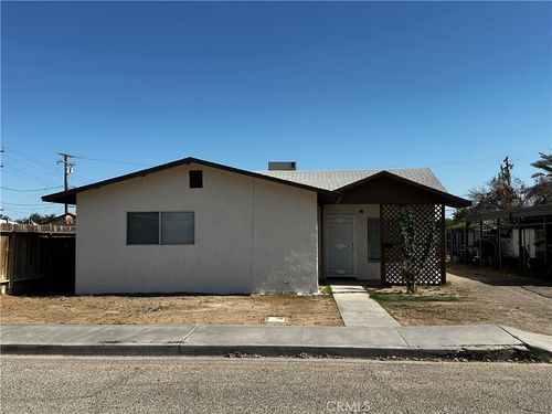 724 E Wisconsin St, Blythe, CA, 92225-1761 | Card Image