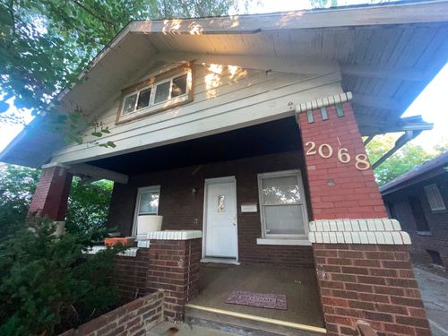 2068 S 05th Street, Springfield, IL, 62702 | Card Image