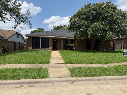 2731 Eagle Pass, Mesquite, TX, 75150-4889 | Card Image