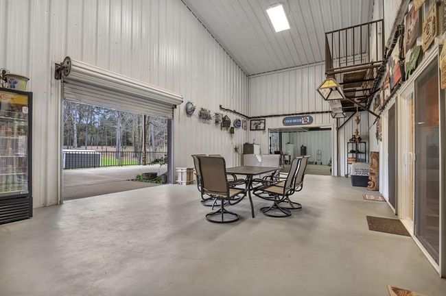 111 Cypress Bay Ldg, House other with 3 bedrooms, 6 bathrooms and 3 parking in Milam TX | Image 10