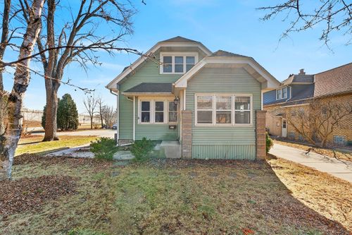 333 W Bender Rd, GLENDALE, WI, 53217-4102 | Card Image
