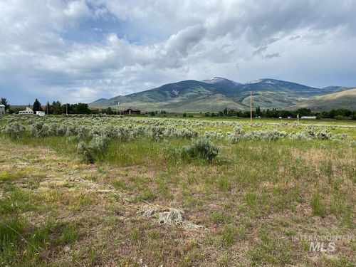 1977 S Elba Almo Rd, Elba, ID, 83342-8655 | Card Image