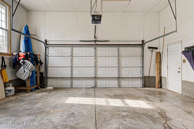 3904 Bayonne Ct, House other with 4 bedrooms, 3 bathrooms and null parking in Jeffersontown KY | Image 39