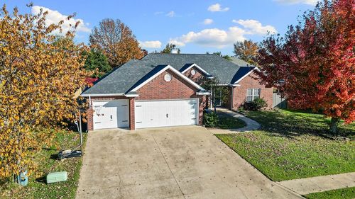 603 Drake St, Bentonville, AR, 72712-7415 | Card Image