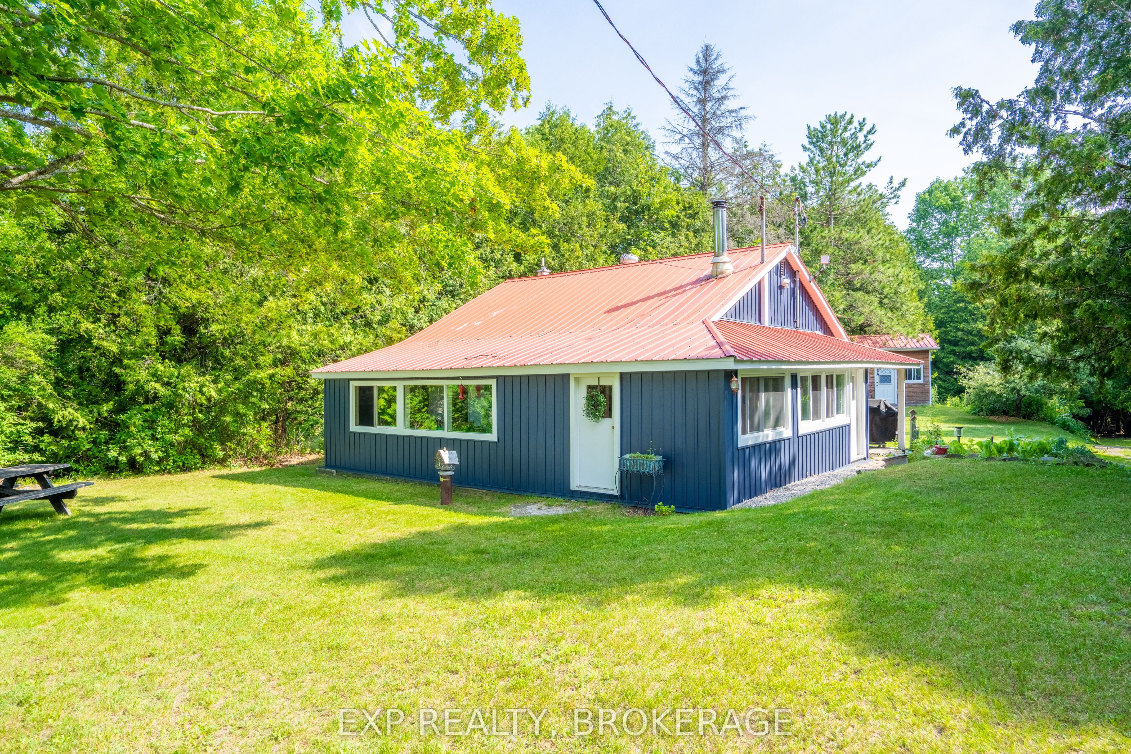 Residential in Frontenac 3