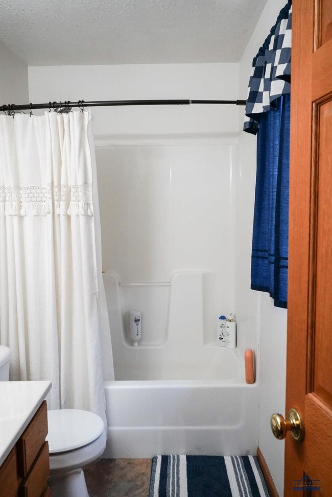 814 Ridgeview St, House other with 4 bedrooms, 2 bathrooms and null parking in Belle Fourche SD | Image 12
